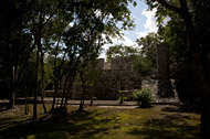 Temple II at El Tabsqueno - el tabasqueno mayan ruins,el tabasqueno mayan temple,mayan temple pictures,mayan ruins photos